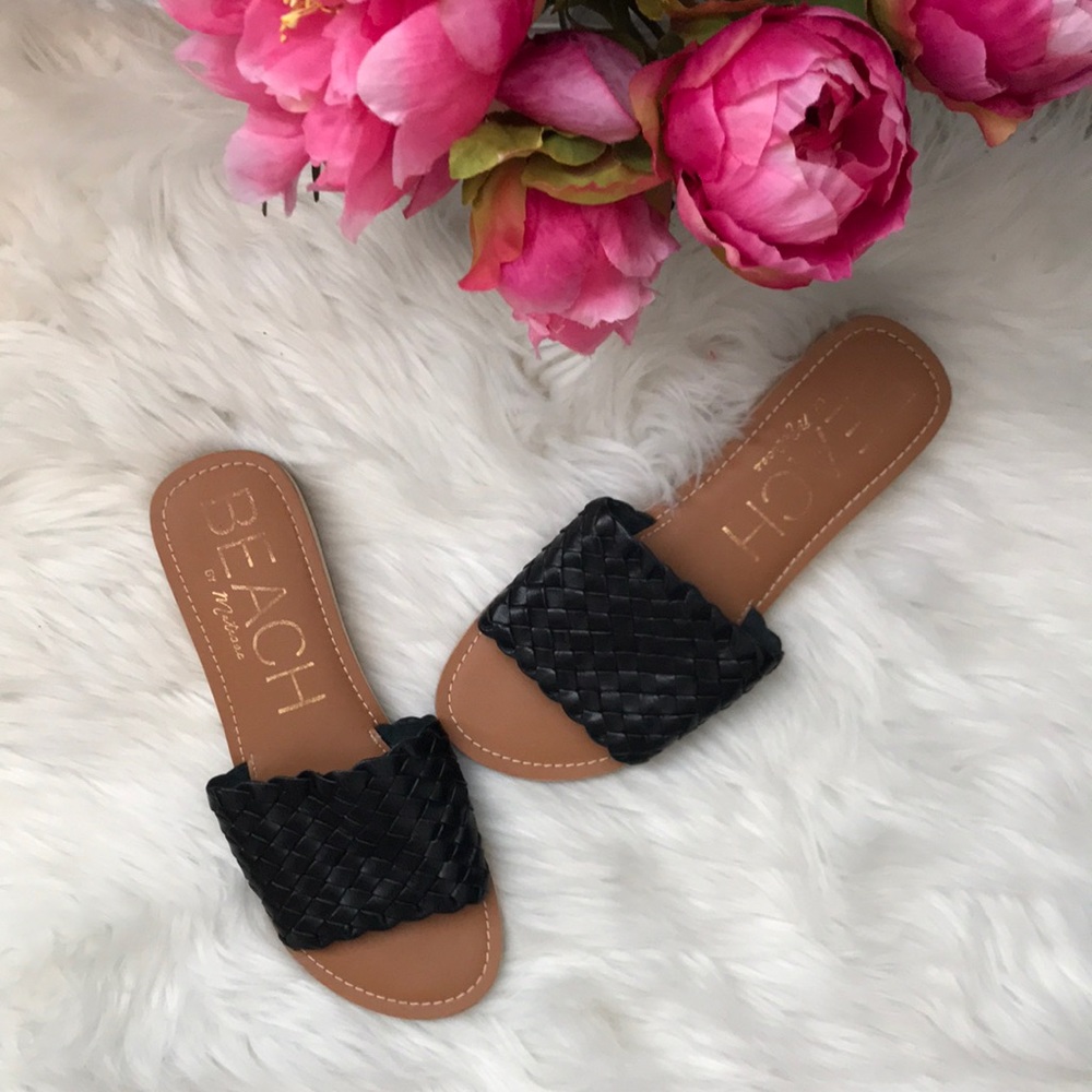 Beach by Matisse woven wedge black slide sandals